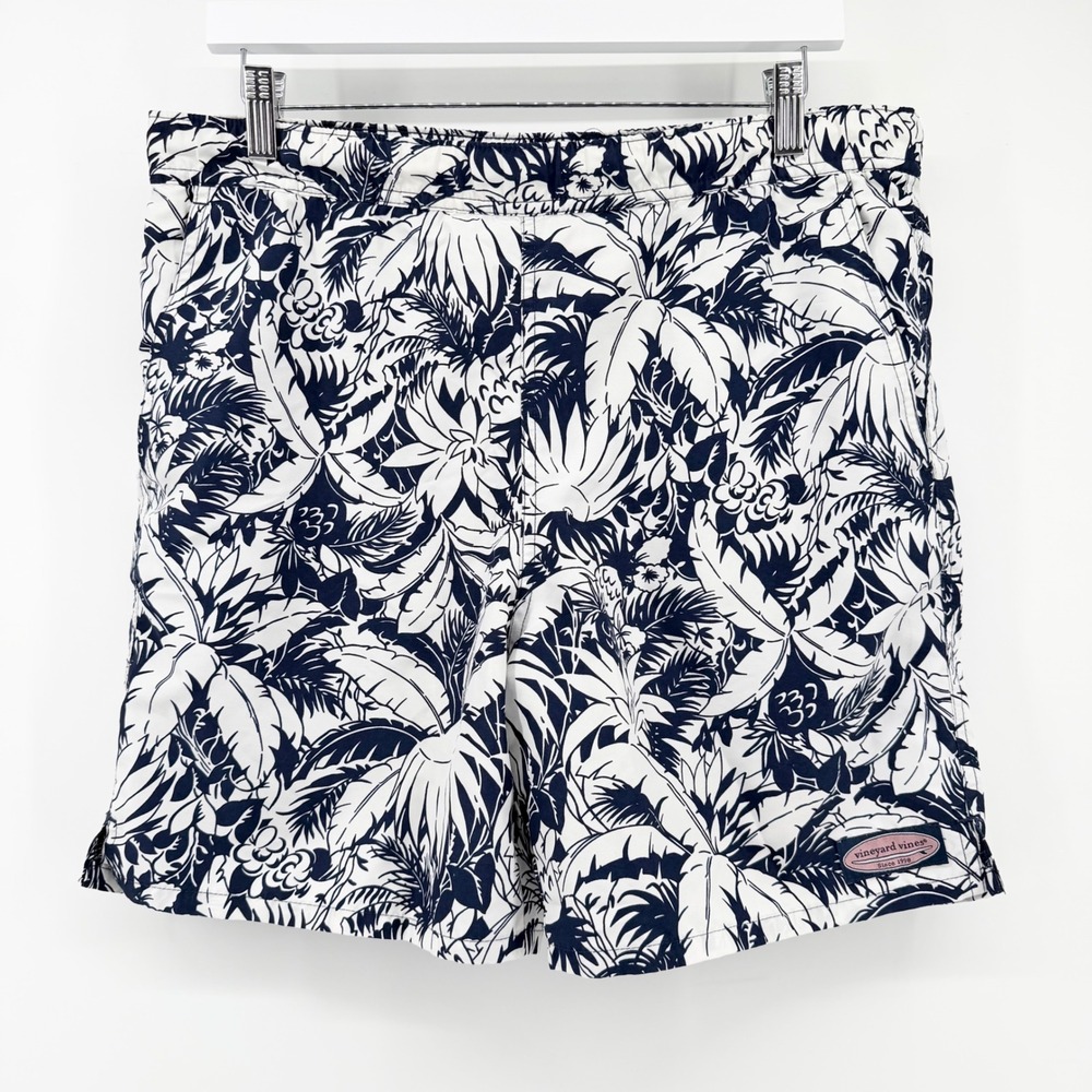 Vineyard Vines Boys XL 18 Chappy Swim Trunks Navy White Pineapple Palms 3M000021